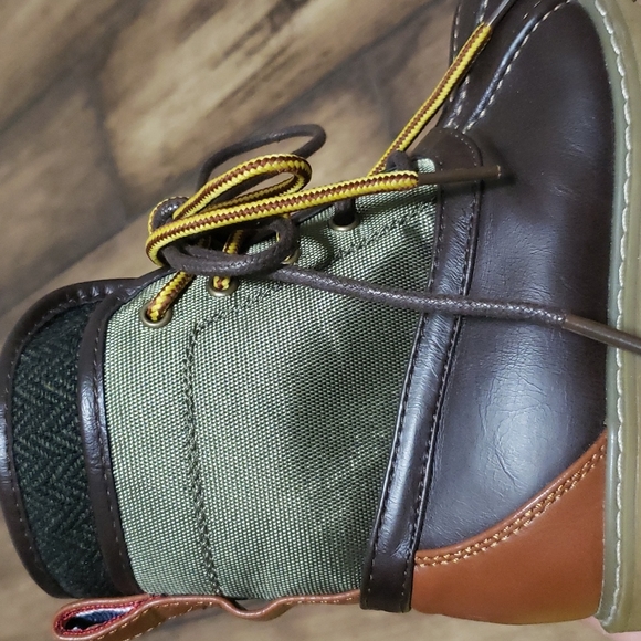 Tommy Hilfiger Lil  Charles Duck Boot - Picture 4 of 9